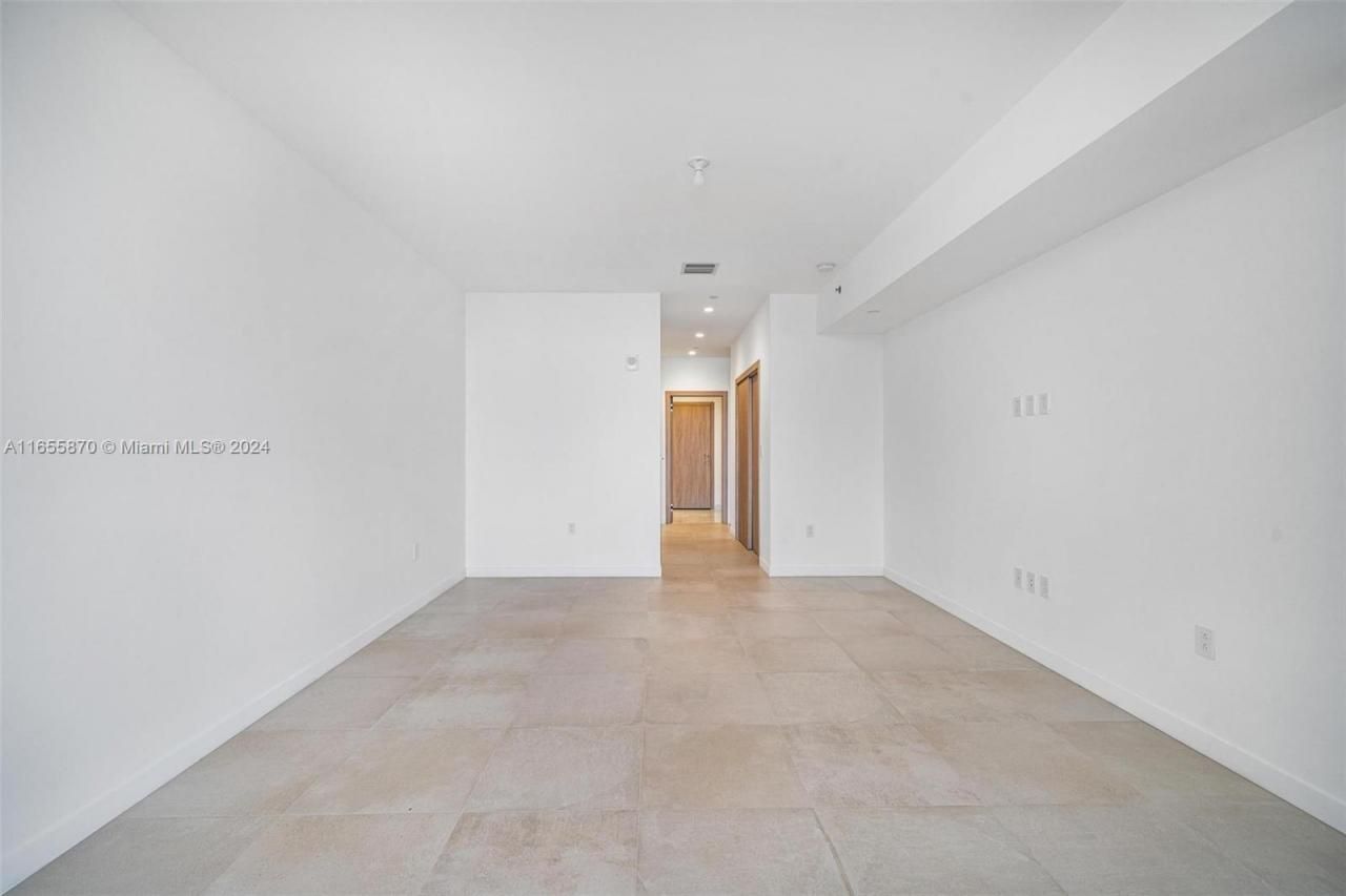 1135 103 St, Unit 202, Bay Harbor Islands, FL 33154 Photo