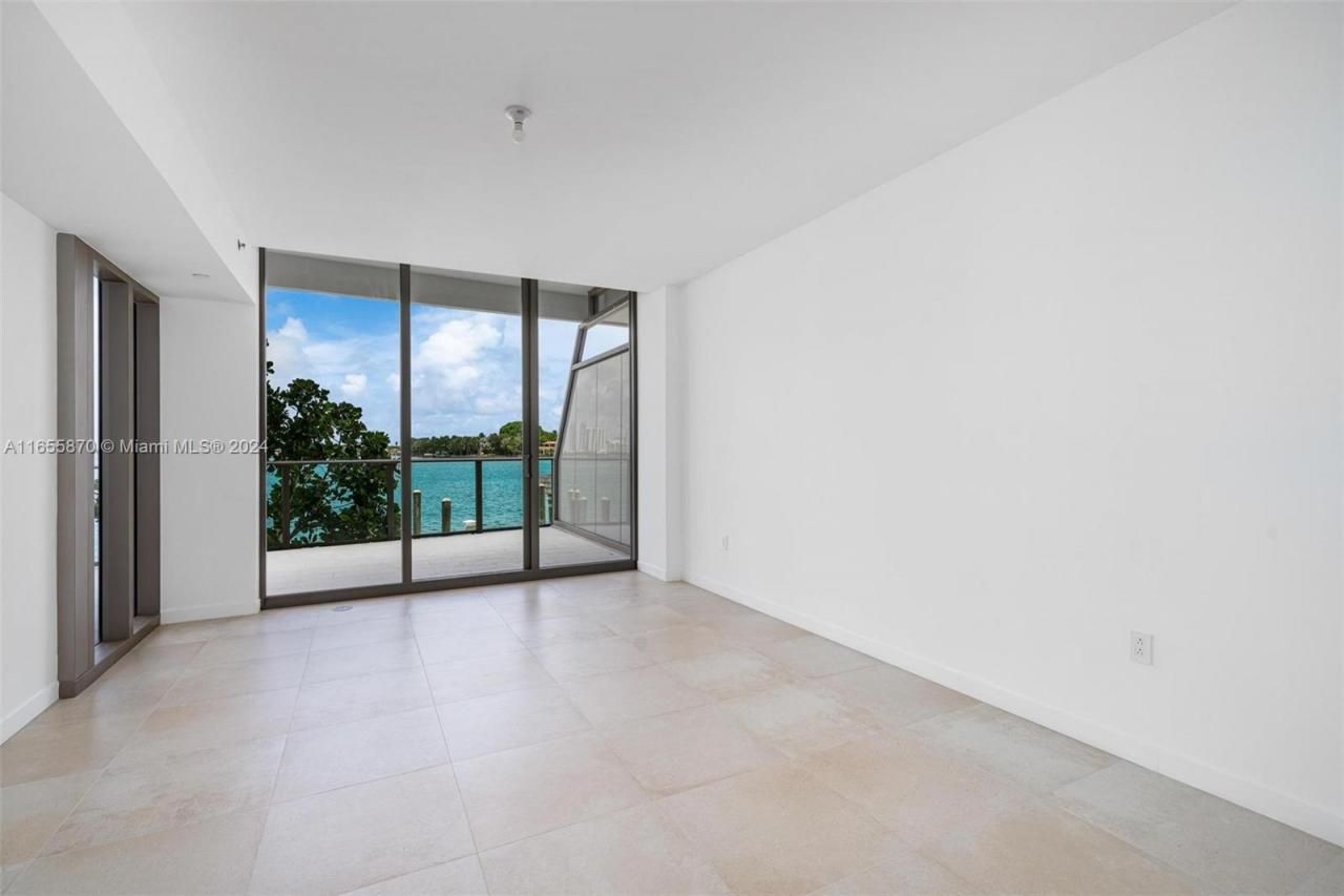 1135 103 St, Unit 202, Bay Harbor Islands, FL 33154 Photo