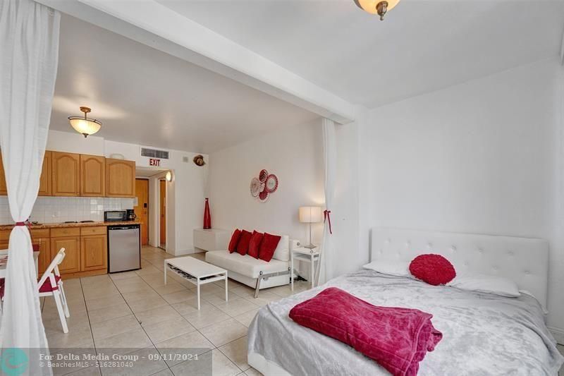 4040 Galt Ocean Drive, Unit 221, Fort Lauderdale, FL 33308 Photo