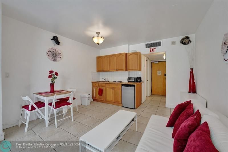 4040 Galt Ocean Drive, Unit 221, Fort Lauderdale, FL 33308 Photo
