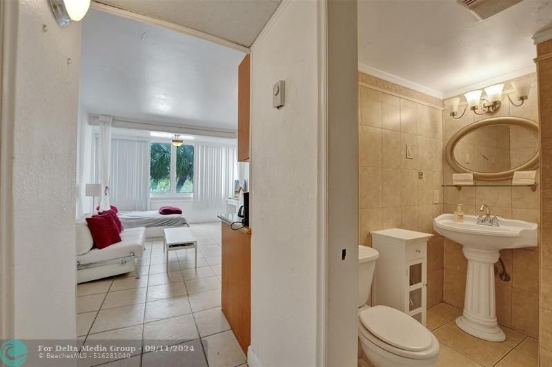 4040 Galt Ocean Drive, Unit 221, Fort Lauderdale, FL 33308 Photo