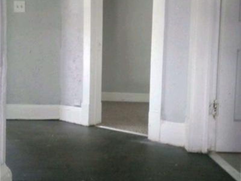 9003 Columbia Avenue, Cleveland, OH 44108 Photo 5