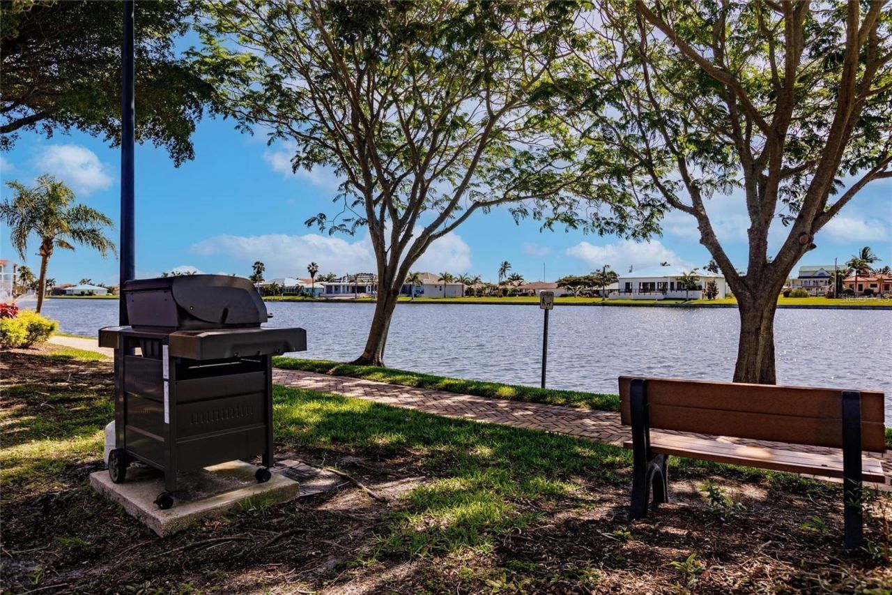 93 Vivante Blvd, Unit 9323, Punta Gorda, FL 33950 Photo