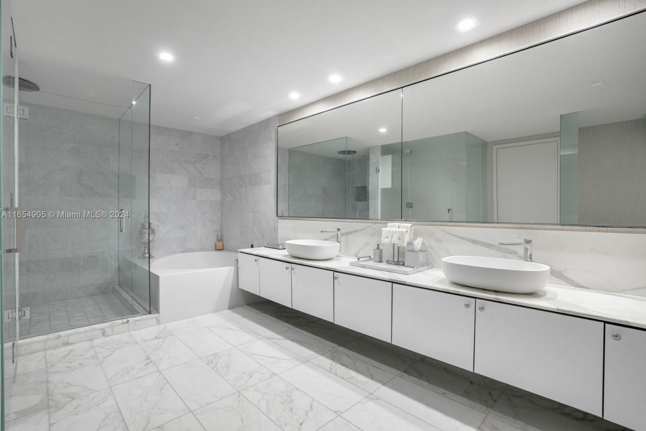 10203 Collins Ave, Unit 801, Bal Harbour, FL 33154 Photo