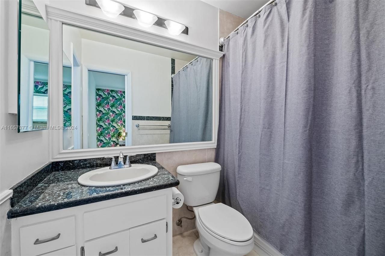 1931 NE 32nd Ave, Fort Lauderdale, FL 33305 Photo