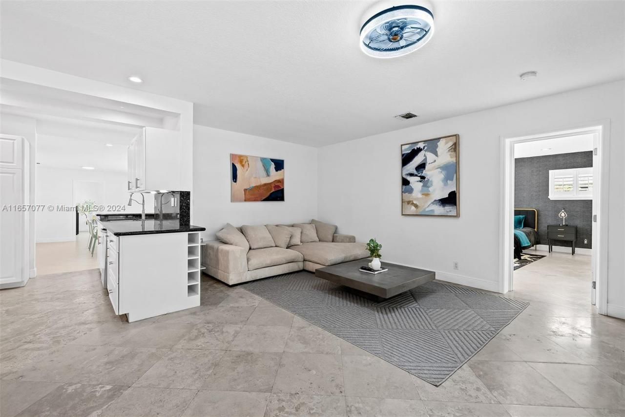 1931 NE 32nd Ave, Fort Lauderdale, FL 33305 Photo