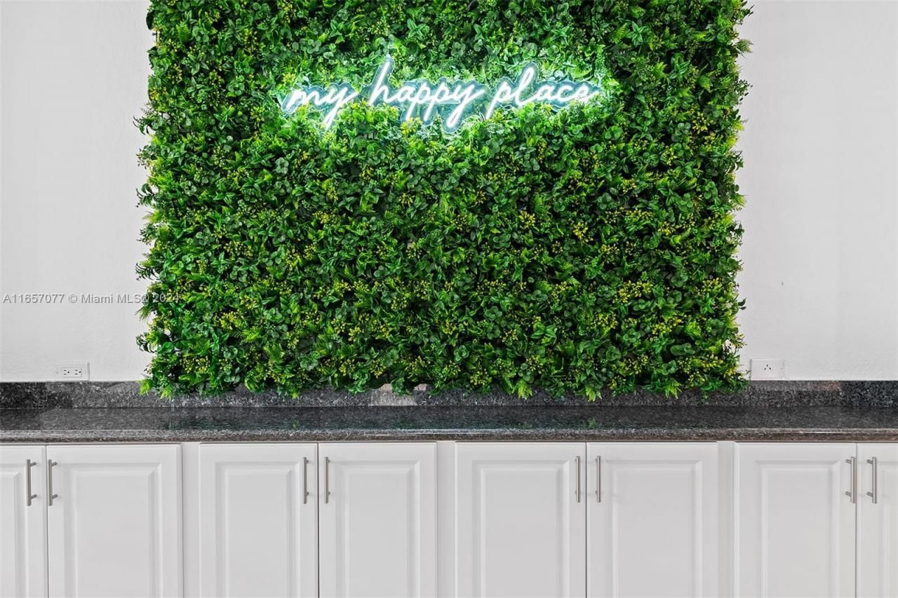 1931 NE 32nd Ave, Fort Lauderdale, FL 33305 Photo