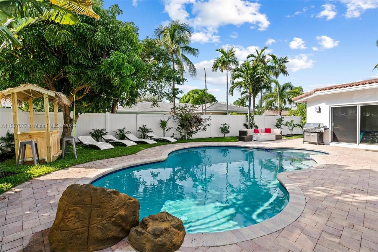 1931 NE 32nd Ave, Fort Lauderdale, FL 33305 Photo