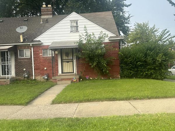 20353 Moross Road, Detroit, MI 48224