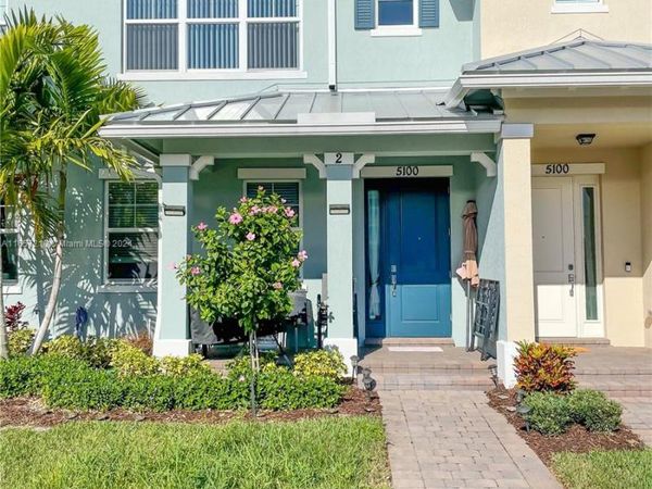 5100 Eucalyptus Dr, Unit 2, Hollywood, FL 33021