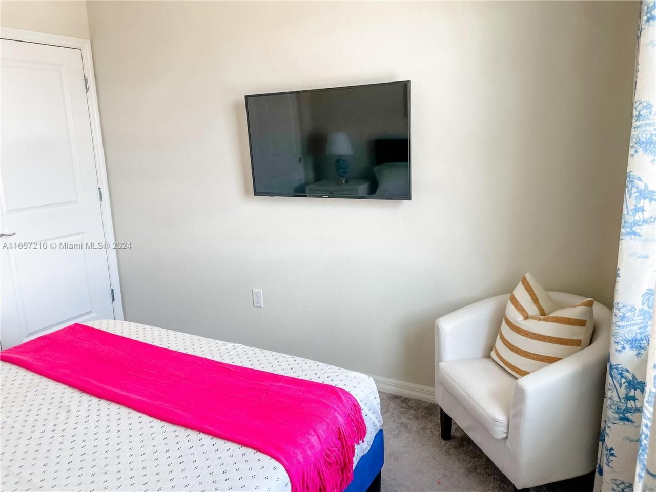 5100 Eucalyptus Dr, Unit 2, Hollywood, FL 33021 Photo