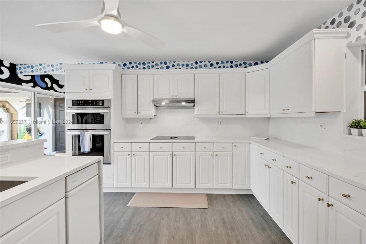 5830 NE 14th Rd, Fort Lauderdale, FL 33334 Photo