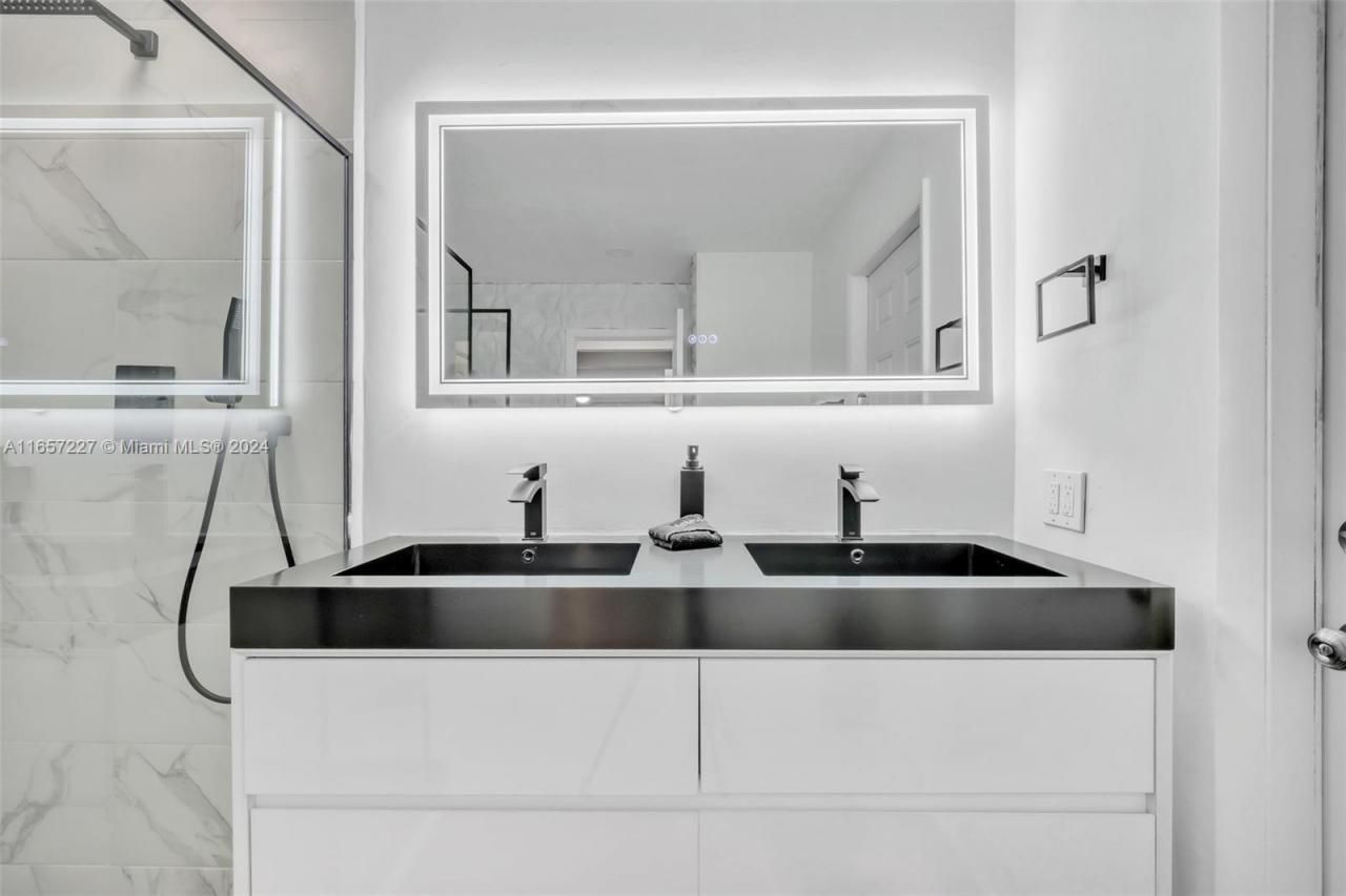 5830 NE 14th Rd, Fort Lauderdale, FL 33334 Photo