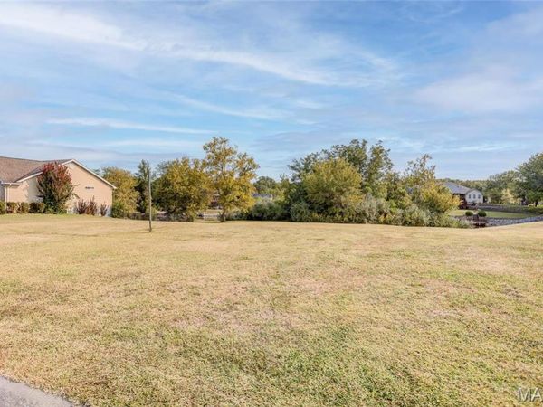 2812 Scenic Lake Drive, New Athens, IL 62264