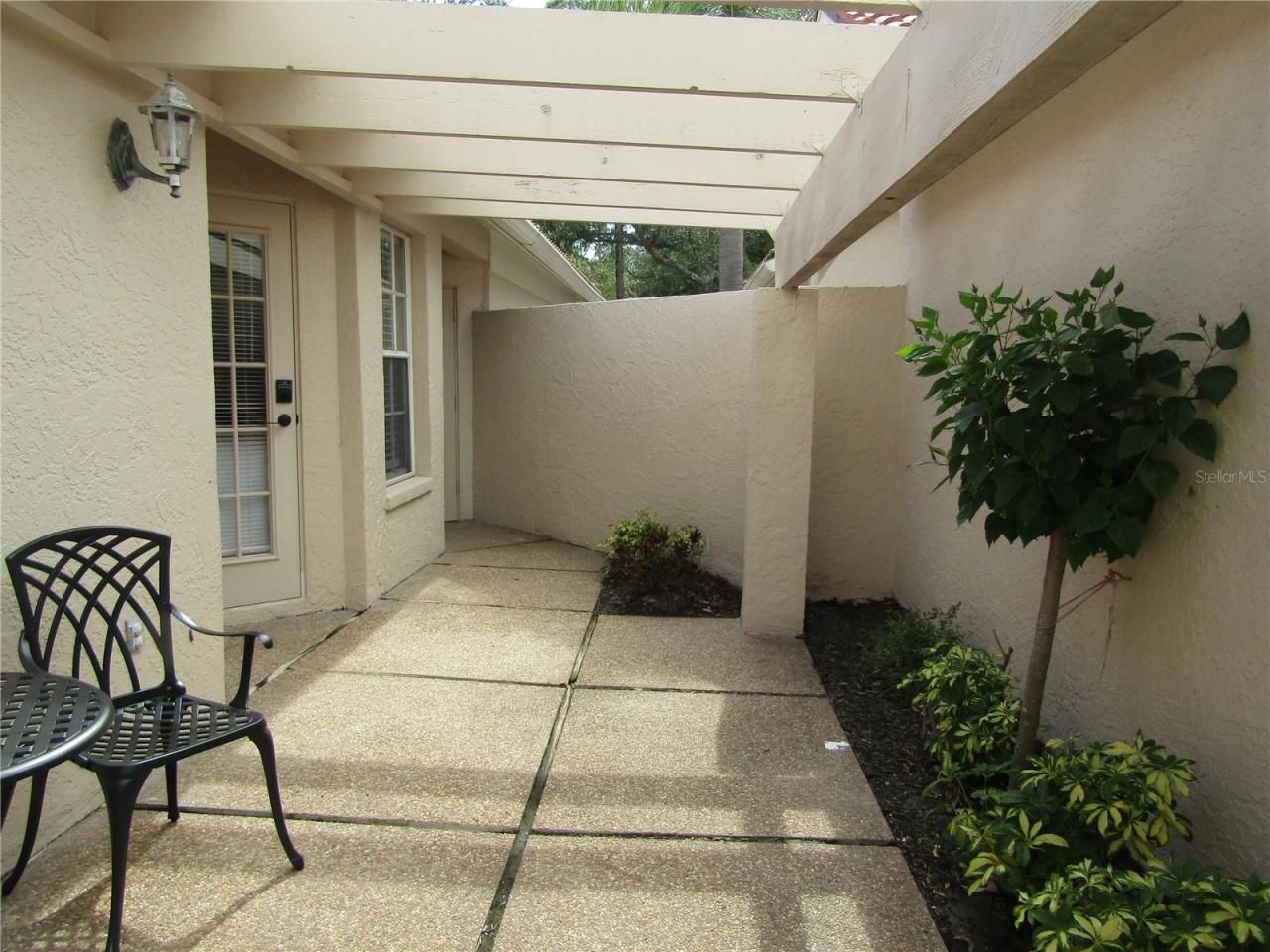 4026 Lyndhurst Court, Unit 13, Sarasota, FL 34235 Photo