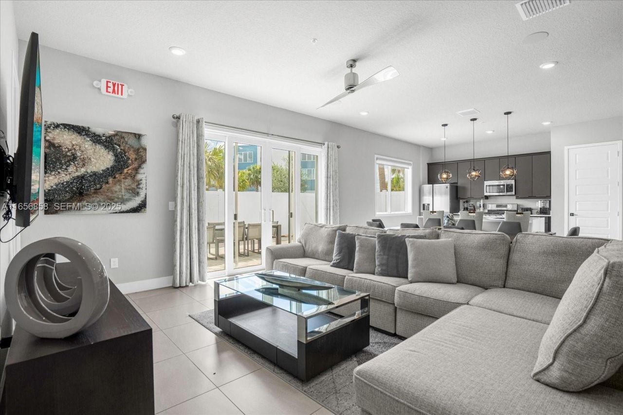 7740 Sandy Ridge Dr, Unit 112, Kissimmee, FL 34747 Photo