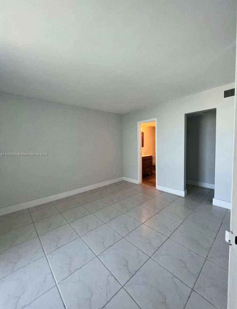 13499 Biscayne Blvd, Unit 1405, North Miami, FL 33181 Photo