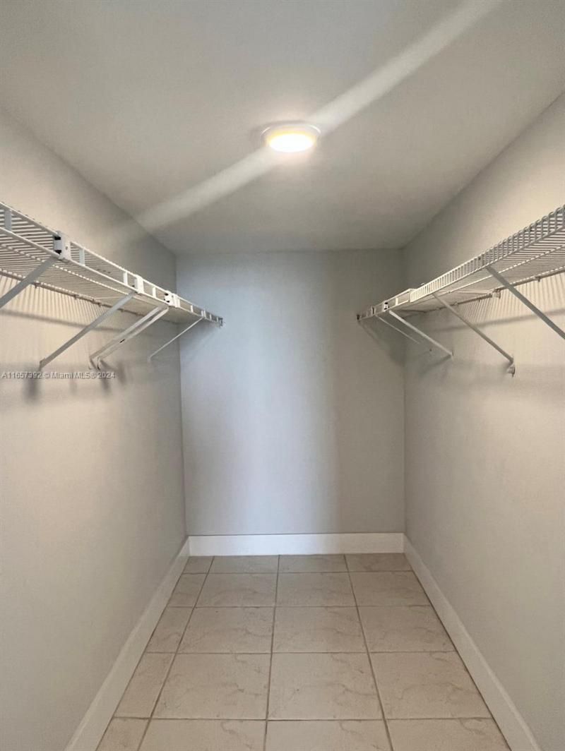 13499 Biscayne Blvd, Unit 1405, North Miami, FL 33181 Photo