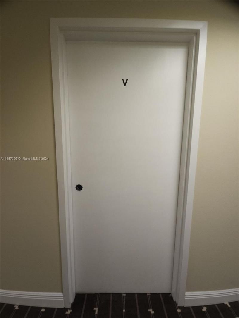 8950 SW 152nd St Suite V, Palmetto Bay, FL 33157 Photo