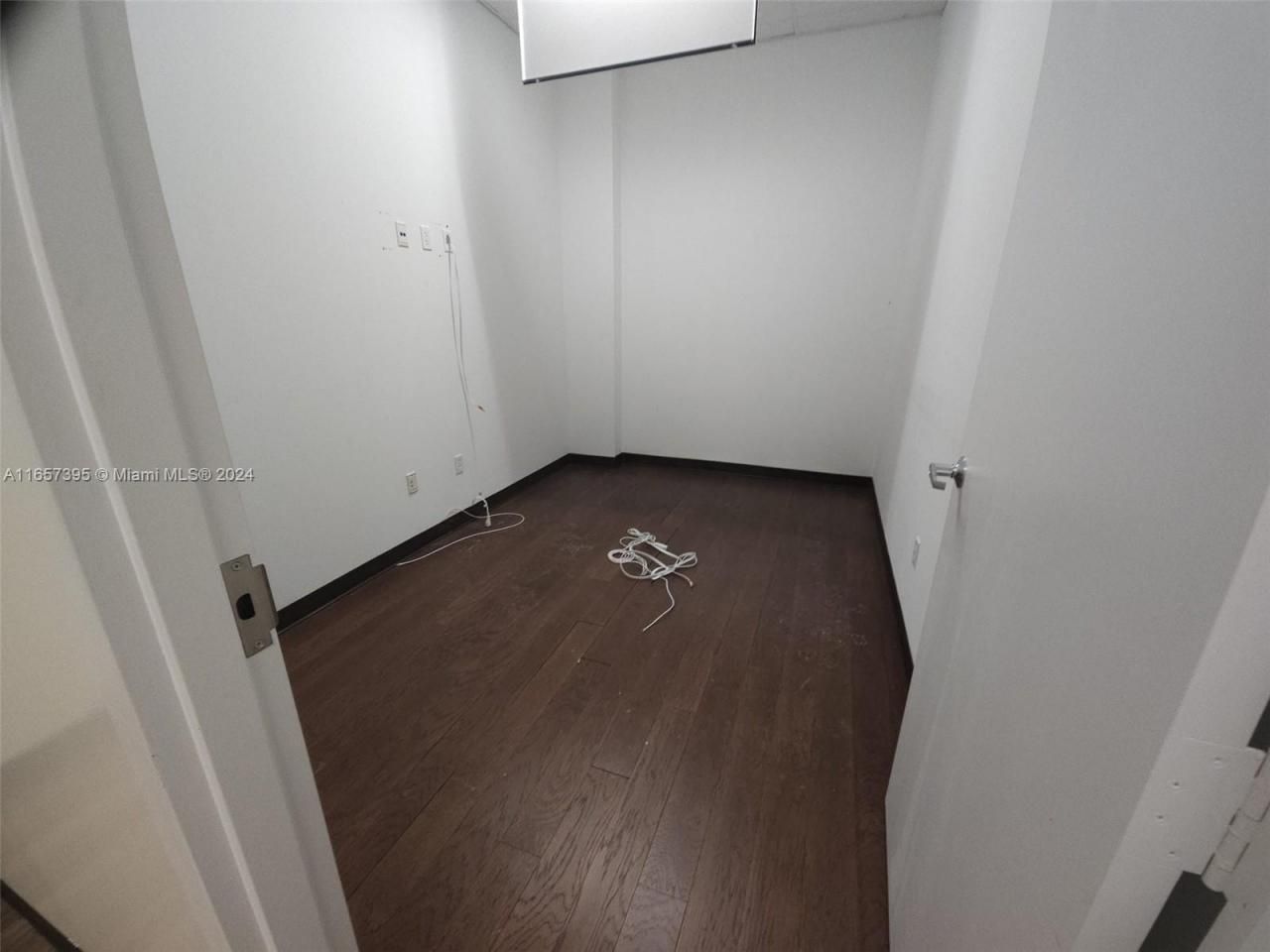 8950 SW 152nd St Suite V, Palmetto Bay, FL 33157 Photo