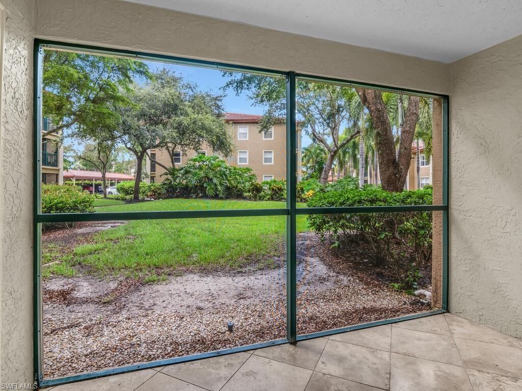 8930 Colonnades Ct E, Unit 612, Bonita Springs, FL 34135 Photo