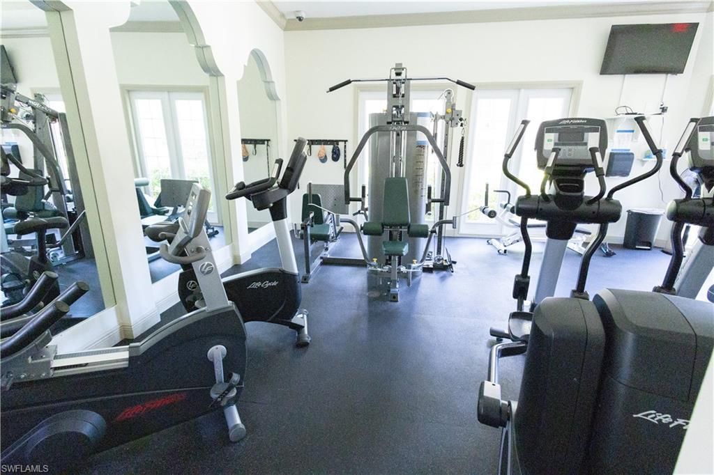 8930 Colonnades Ct E, Unit 612, Bonita Springs, FL 34135 Photo