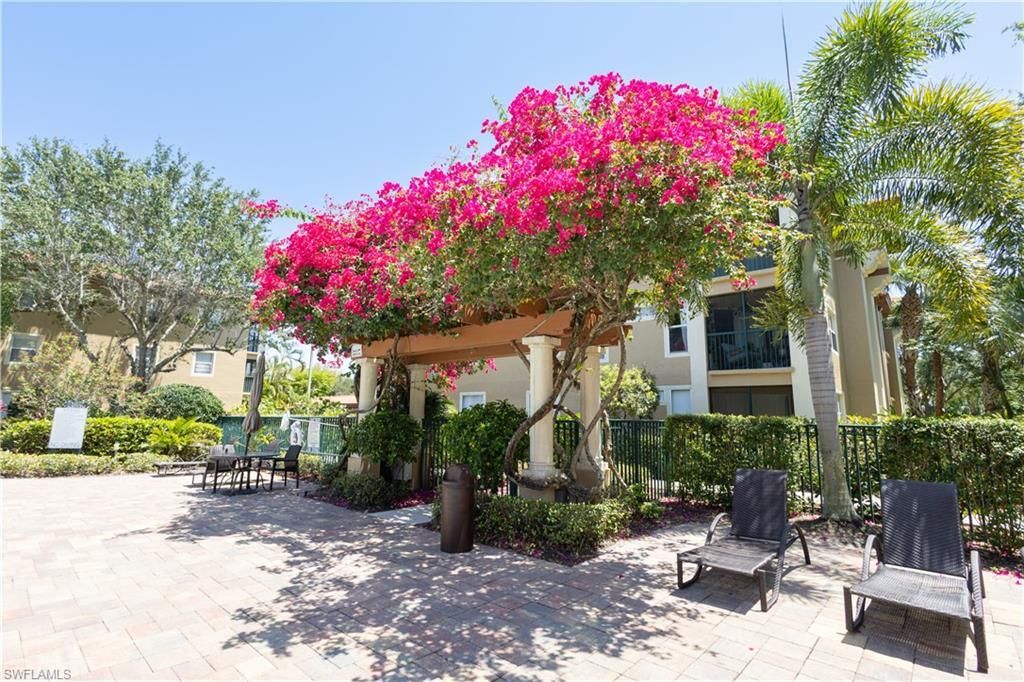 8930 Colonnades Ct E, Unit 612, Bonita Springs, FL 34135 Photo