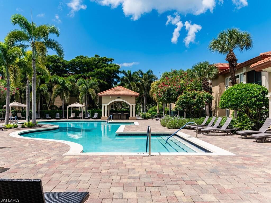 8930 Colonnades Ct E, Unit 612, Bonita Springs, FL 34135 Photo