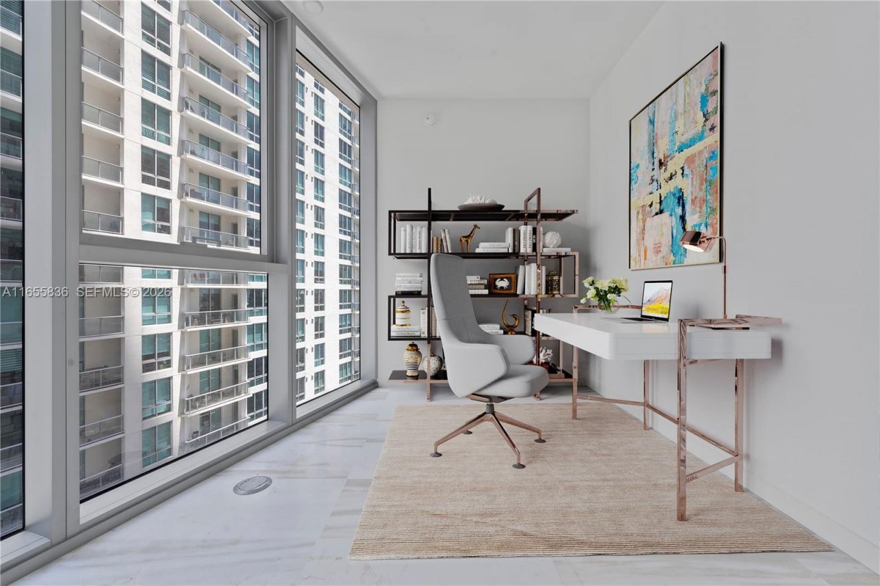 300 Biscayne Blvd Way, Unit 2702, Miami, FL 33131 Photo