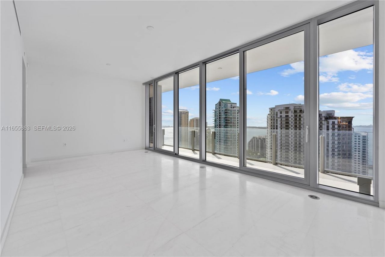300 Biscayne Blvd Way, Unit 3201, Miami, FL 33131 Photo