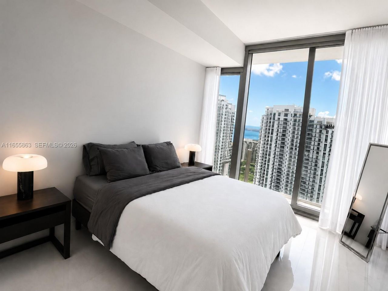 300 Biscayne Blvd Way, Unit 3201, Miami, FL 33131 Photo