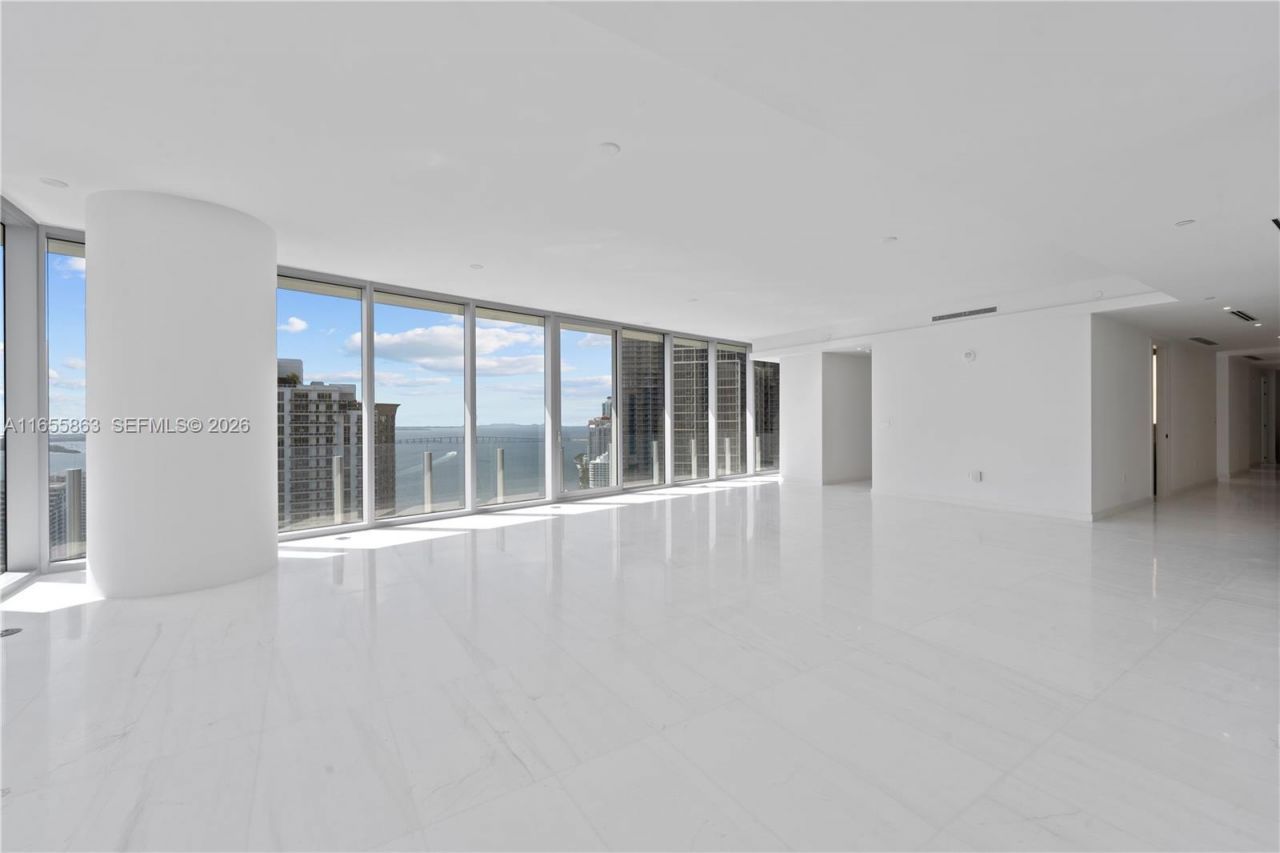 300 Biscayne Blvd Way, Unit 3201, Miami, FL 33131 Photo