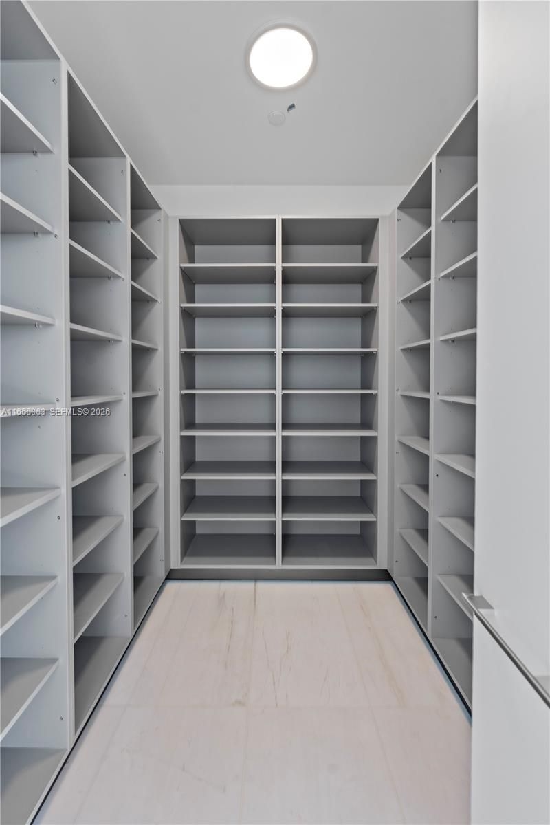300 Biscayne Blvd Way, Unit 3201, Miami, FL 33131 Photo