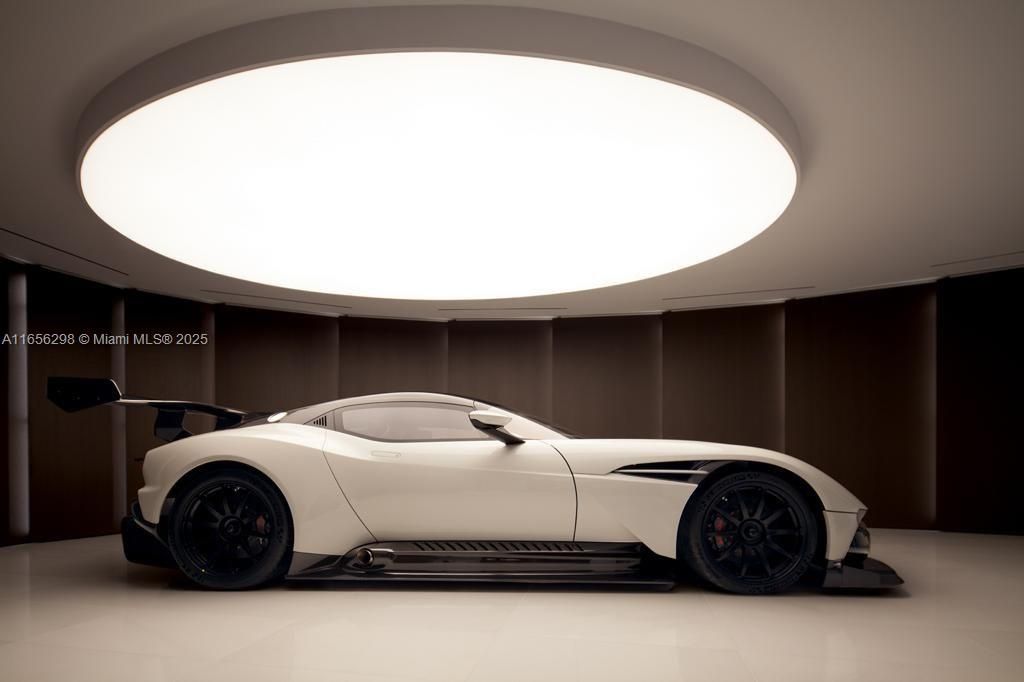 300 Biscayne Blvd Way, Unit 6301, Miami, FL 33131 Photo