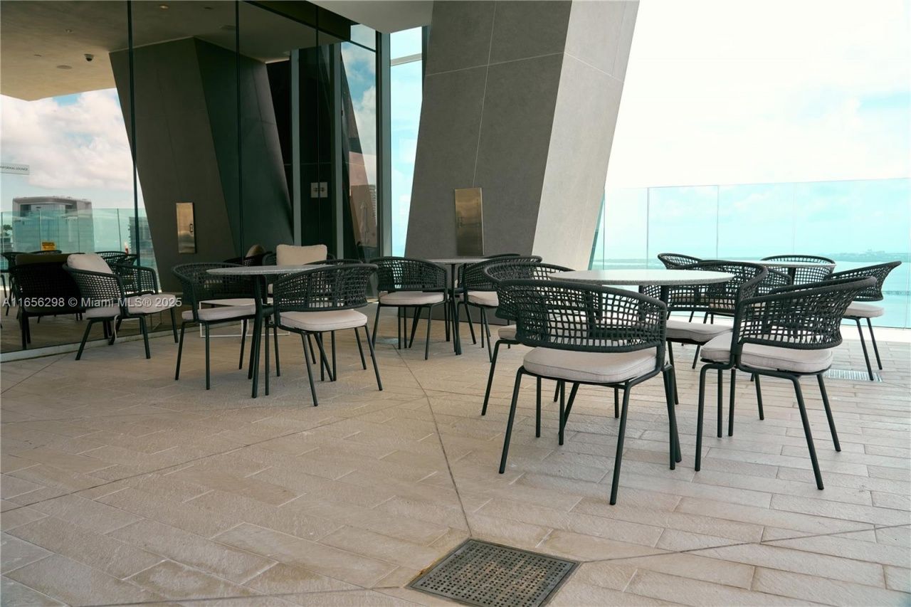 300 Biscayne Blvd Way, Unit 6301, Miami, FL 33131 Photo