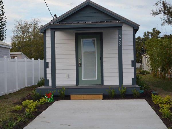 575 2ND STREET, OVIEDO, FL 32765