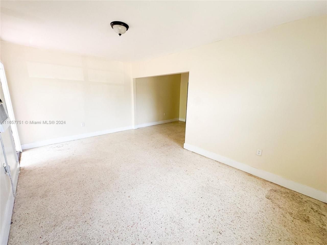 2130 Bay Dr, Miami Beach, FL 33141 Photo