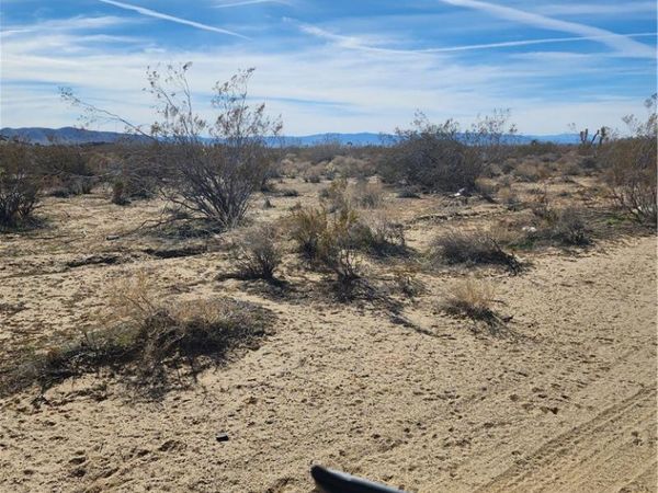 22621020 Gordon Blvd, California City, CA 93504