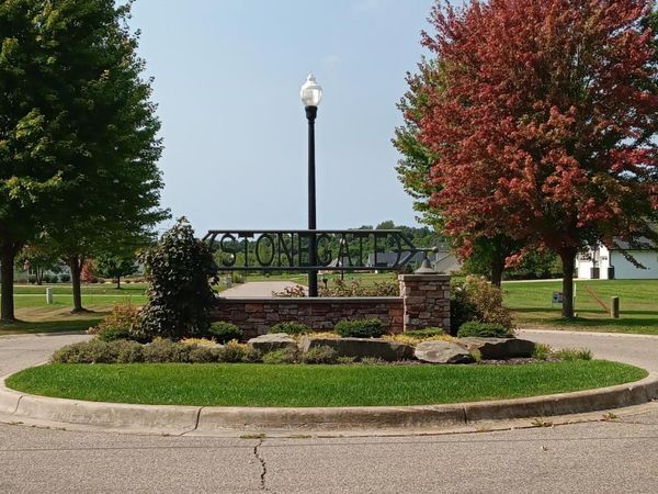 119 Stonegate Drive, Battle Creek, MI 49015