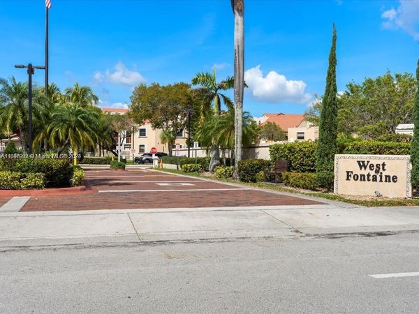 10253 NW 9th Street Cir, Unit 407-6, Miami, FL 33172