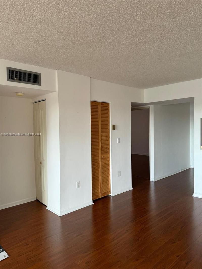 10253 NW 9th Street Cir, Unit 407-6, Miami, FL 33172 Photo
