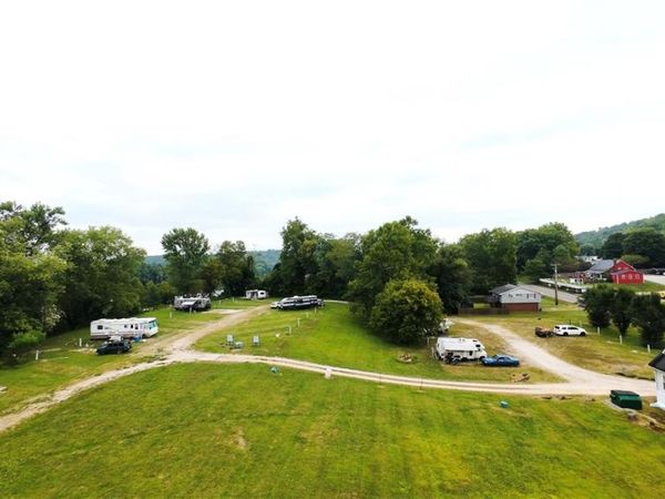 792 Riverview Drive, Belmont, WV 26134