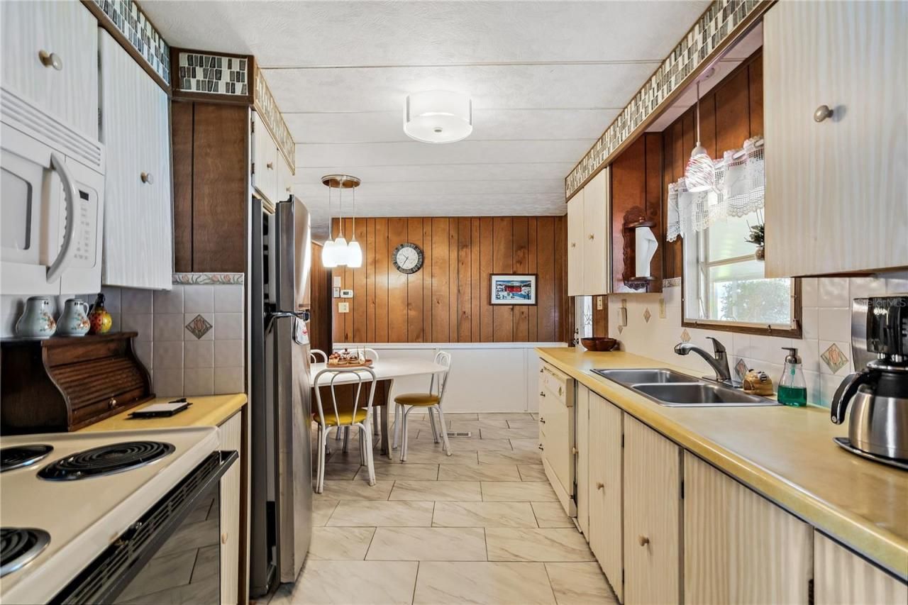 3410 Spanish Oak Terrace, Sarasota, FL 34237 Photo