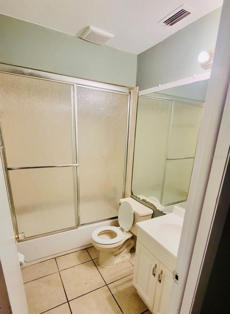 5050 74th Street N, Unit 1, Saint Petersburg, FL 33709 Photo