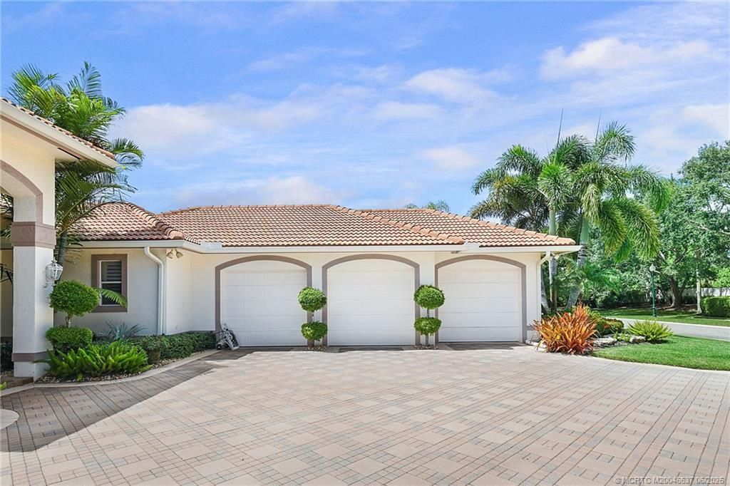 1572 SE Cypress Glen Way, Stuart, FL 34997 Photo