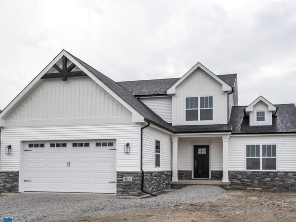 1752 Forest Ridge Drive, Valparaiso, IN 46385