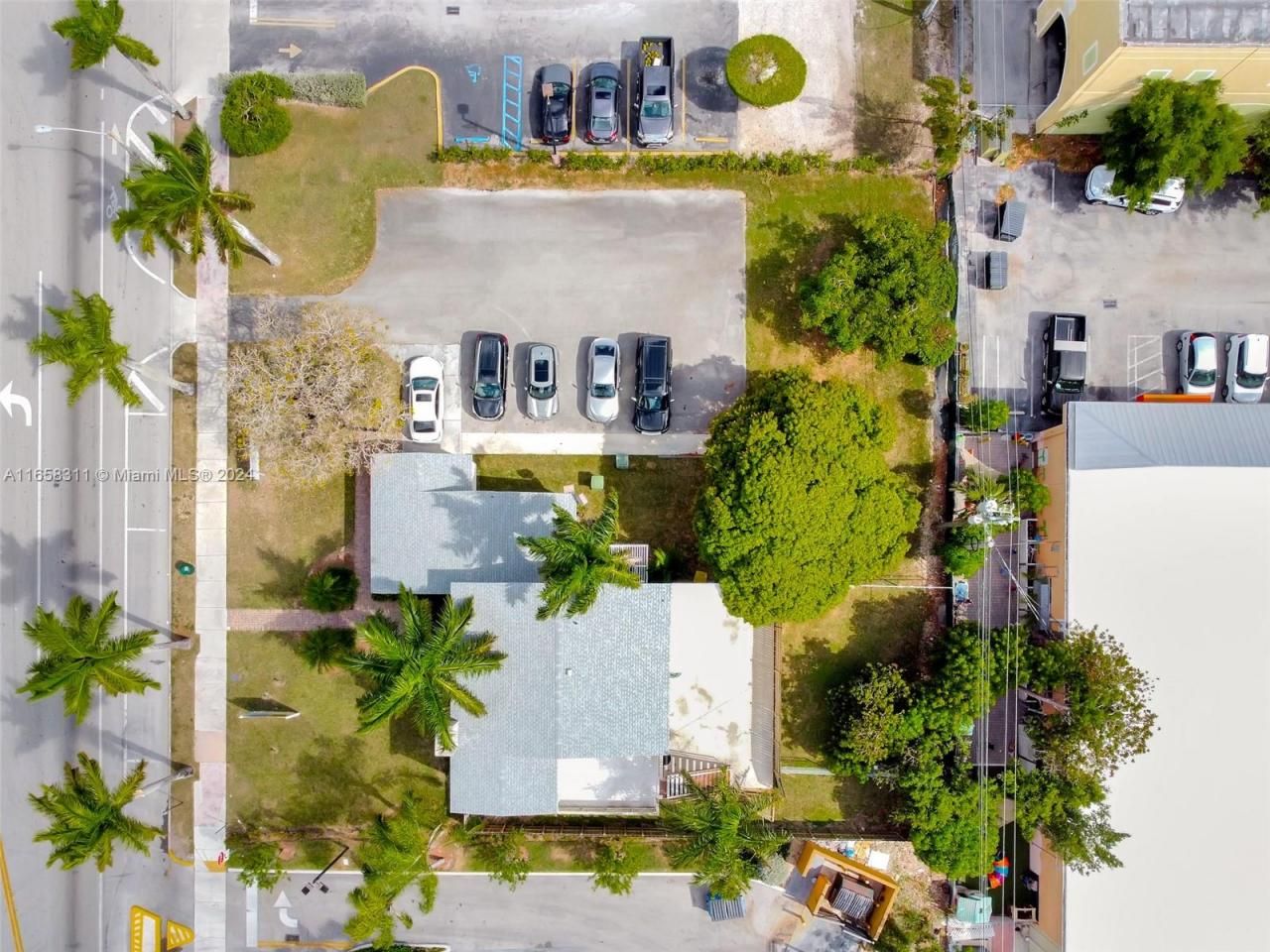 633 N Krome Ave, Homestead, FL 33030 Photo