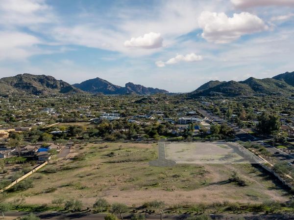 4802 E HORSESHOE Road, Unit 3, Paradise Valley, AZ 85253