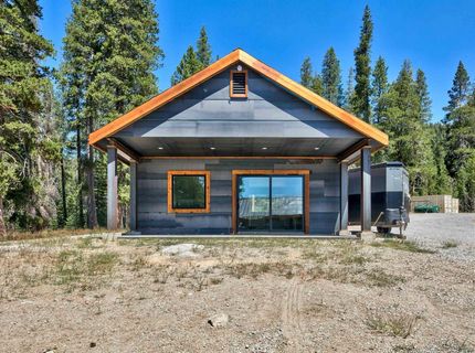 804 Fiberboard Road, Sierraville, CA 96126 Photo