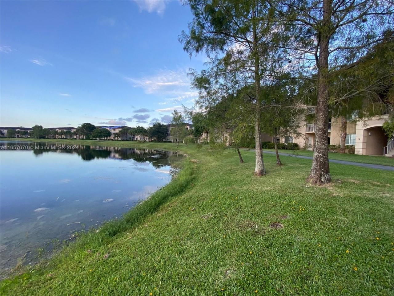 5011 Wiles Rd, Unit 207, Coconut Creek, FL 33073 Photo